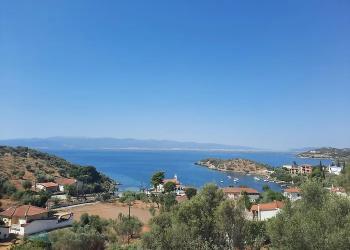 Ella's Sea View Дом отдыха