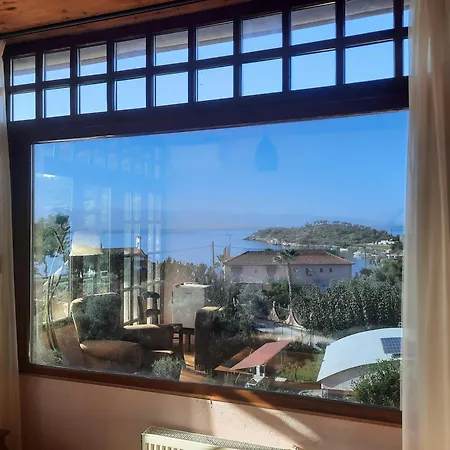 Ella's Sea View