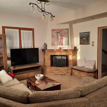 Ella's Sea View Holiday home