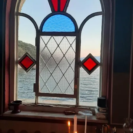 Ella's Sea View Holiday home *
